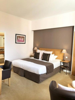 Hotels in Montfort-Lʼamaury